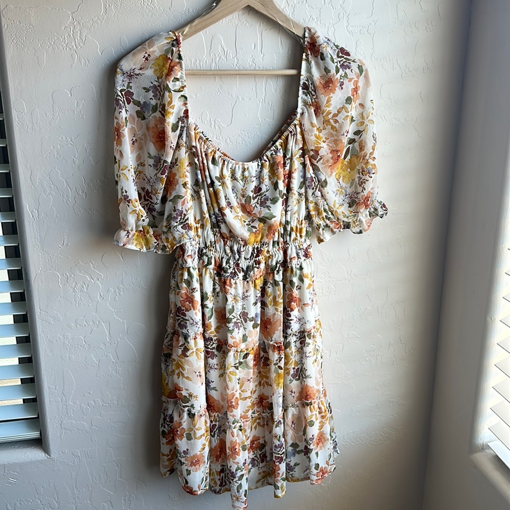Francesca’s boutique puff sleeve mini dress